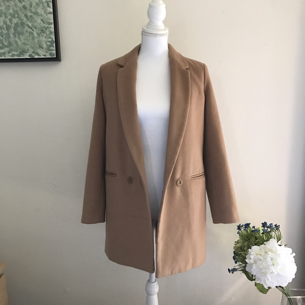 SOLD‼️Forever 21 oversized beige coat.